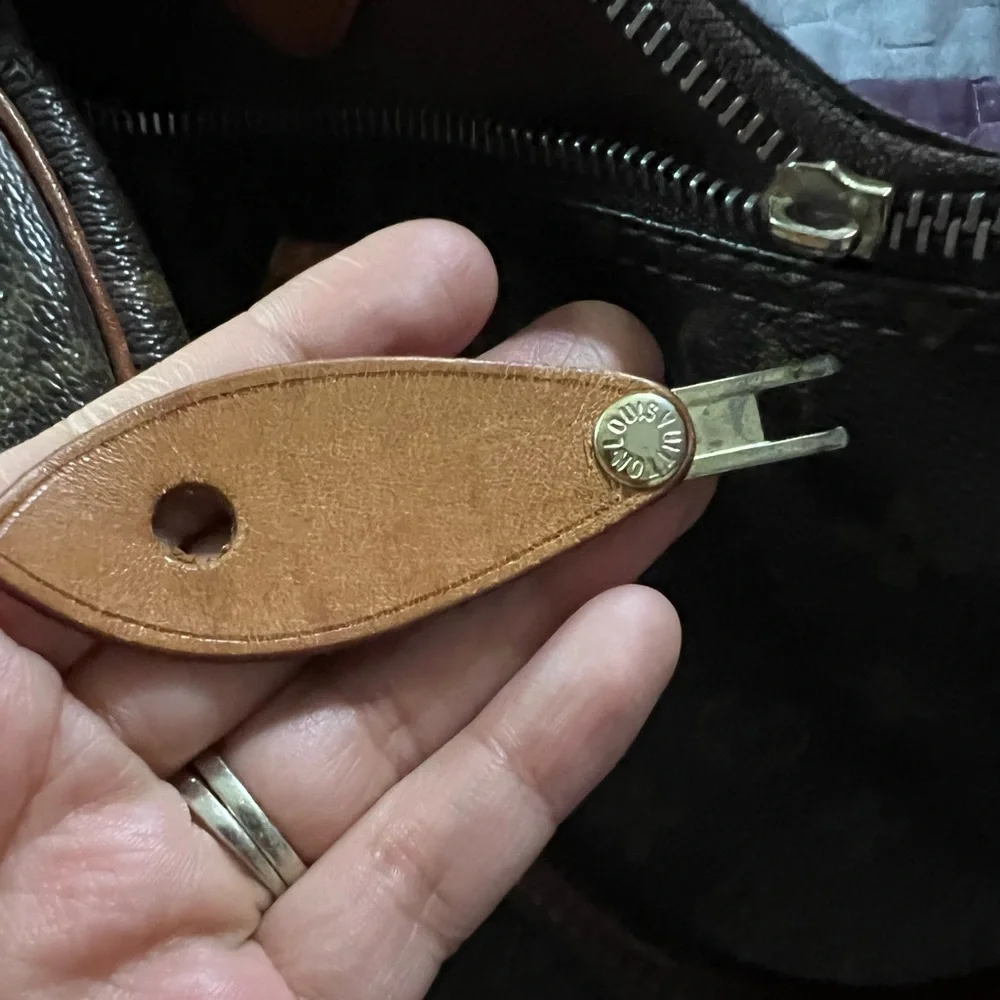 Bag - Picture 1 of 8